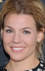 Элизабет Чомко