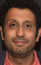 Адиль Ахтар